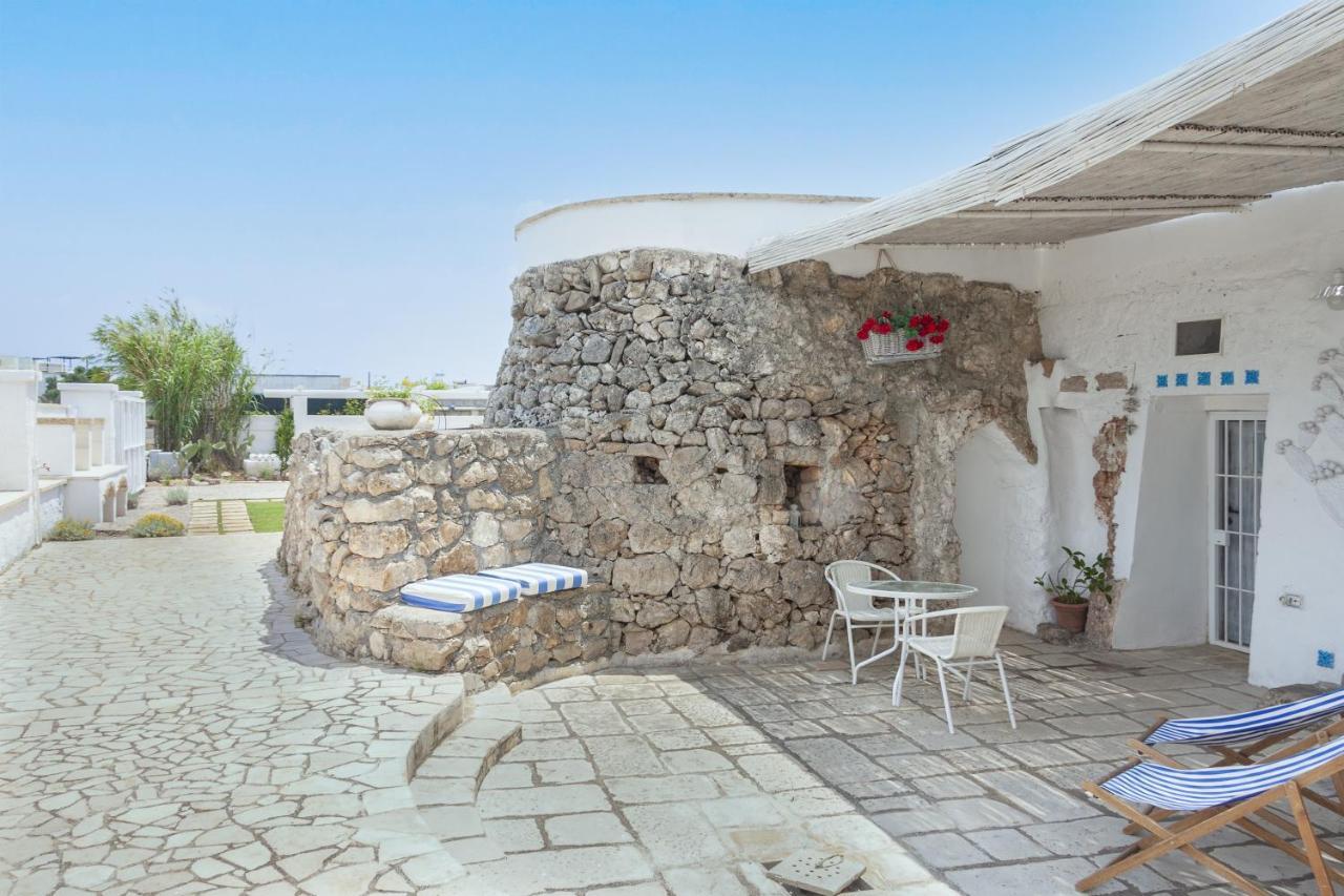 Trullo E Appartamenti Al Mareトッレ・サン・ジョヴァンニ・ウジェント エクステリア 写真