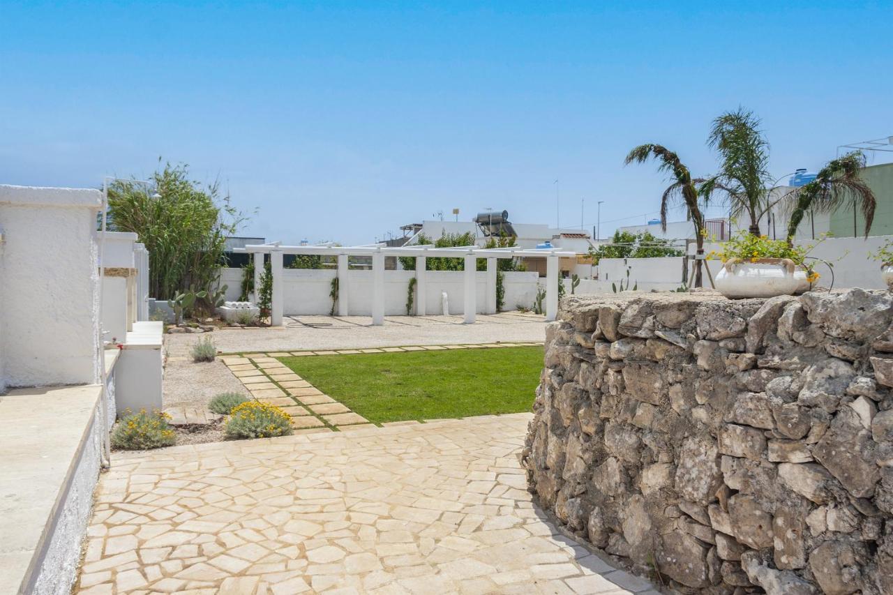 Trullo E Appartamenti Al Mareトッレ・サン・ジョヴァンニ・ウジェント エクステリア 写真